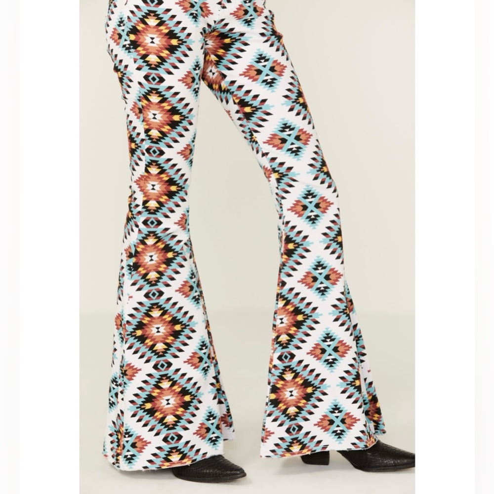 New Ranch Dressn Fallon Taylor Santa Fe Southwestern Super Flares Flare Jeans 4